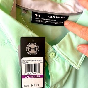 NWT Men Under Armour fishing shirt. XXL. Rich lighter green color. Vents